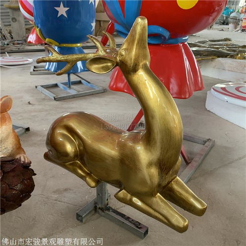 靈動(dòng)于光影之間 玻璃鋼小鹿雕塑與金色鹿雕塑的藝術(shù)之美